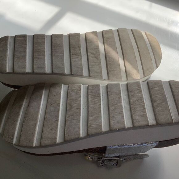 cafenoir MADE IN ITALY SILVER METALLIC GENUINE LEATHER WOMAN THONG SANDALS - Picture 15 of 15